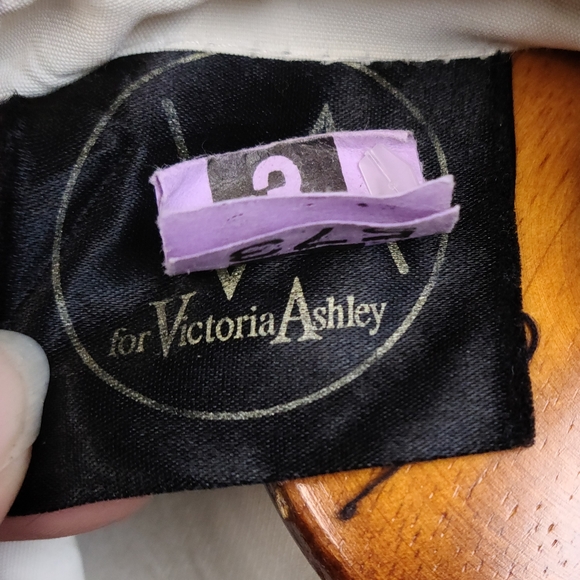 Vintage Button Up and Faux Vest Top - Picture 6 of 7